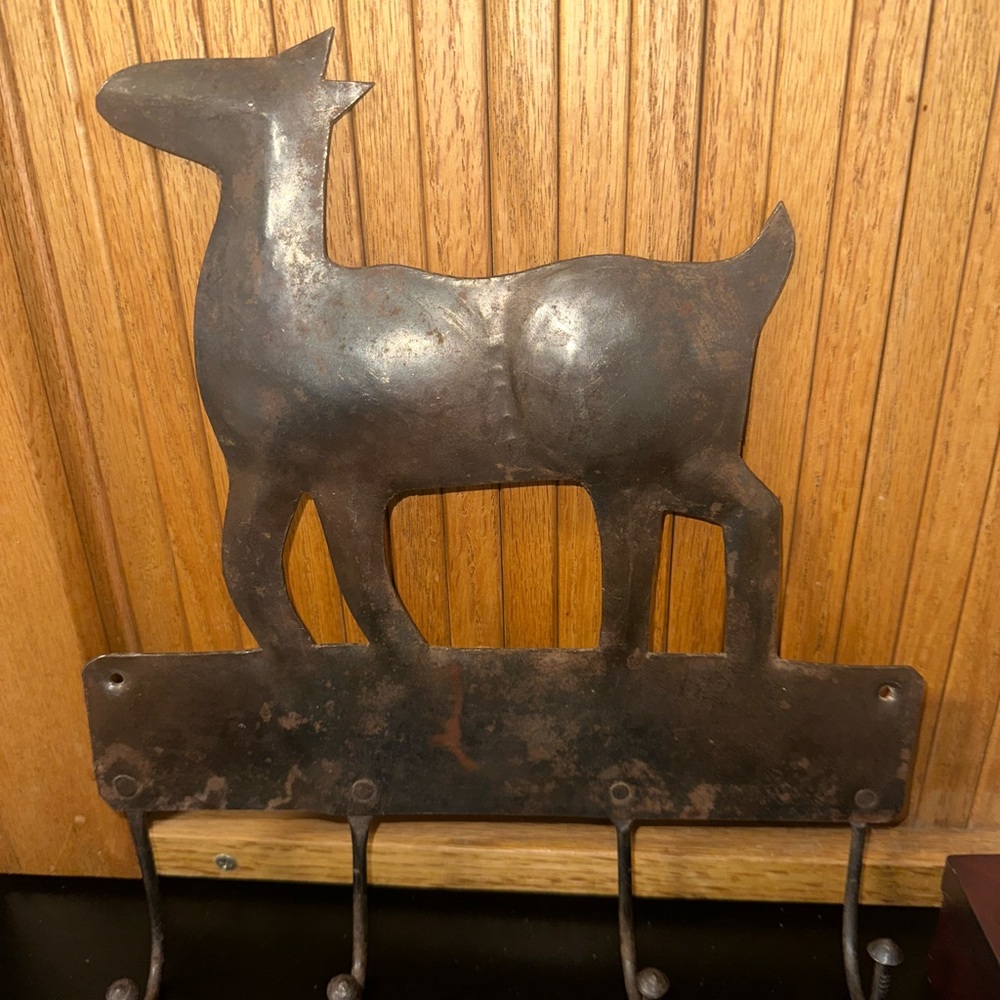Iron Rustic Deer Metal Wall Hook Decor